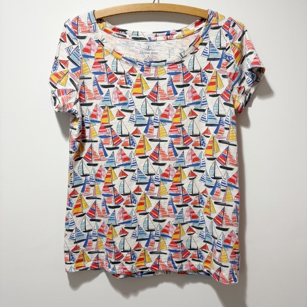 Lands End Sailboat Novelty Print 100% Cotton Short Sleeve T Shirt Size Small